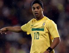 篮球赛场焦点！澳大利亚队对阵英格兰队，球星闪耀，全场焦点无人能挡